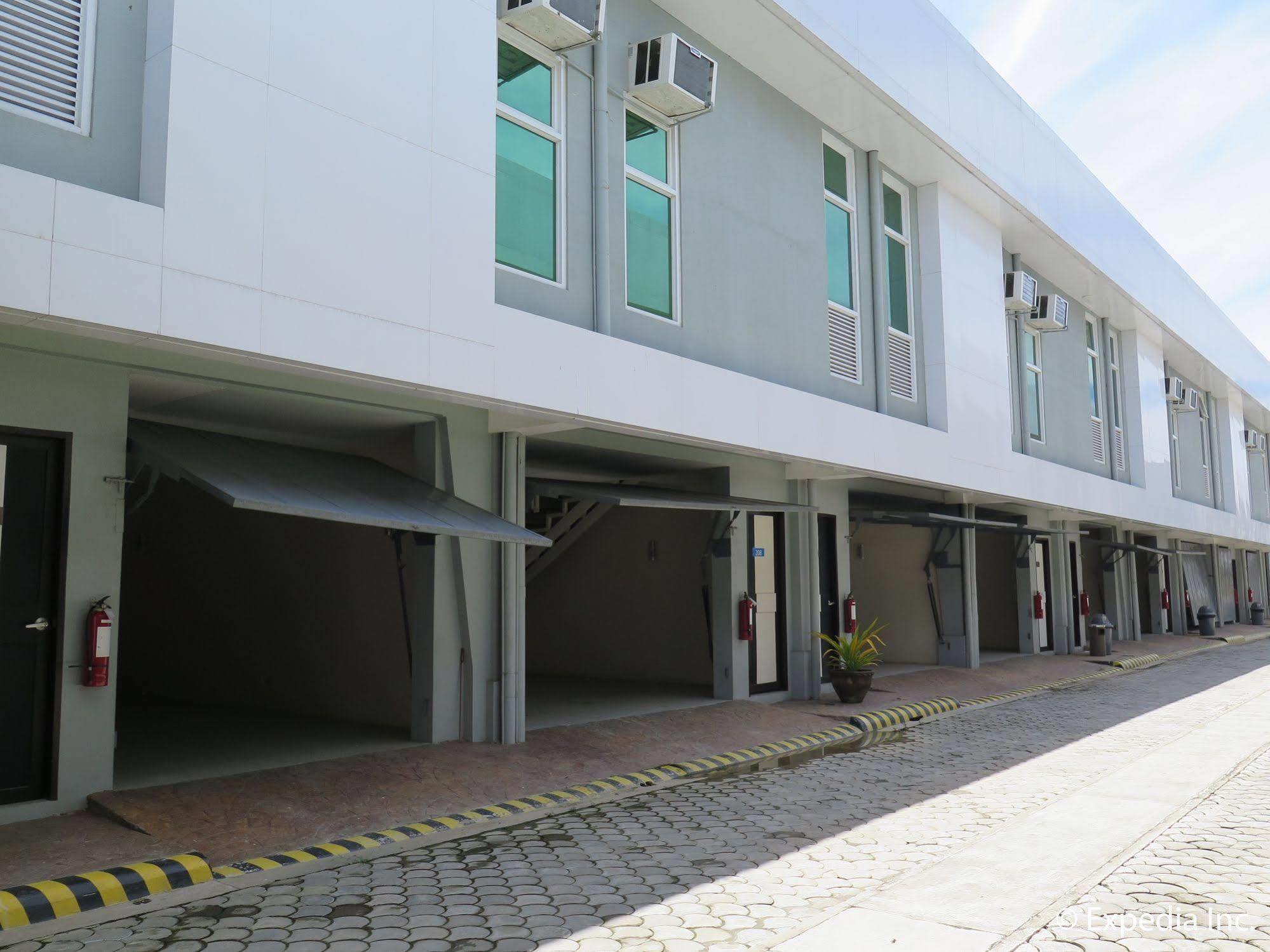 The Lucky 9 Budget Hotel Tagum Exterior foto