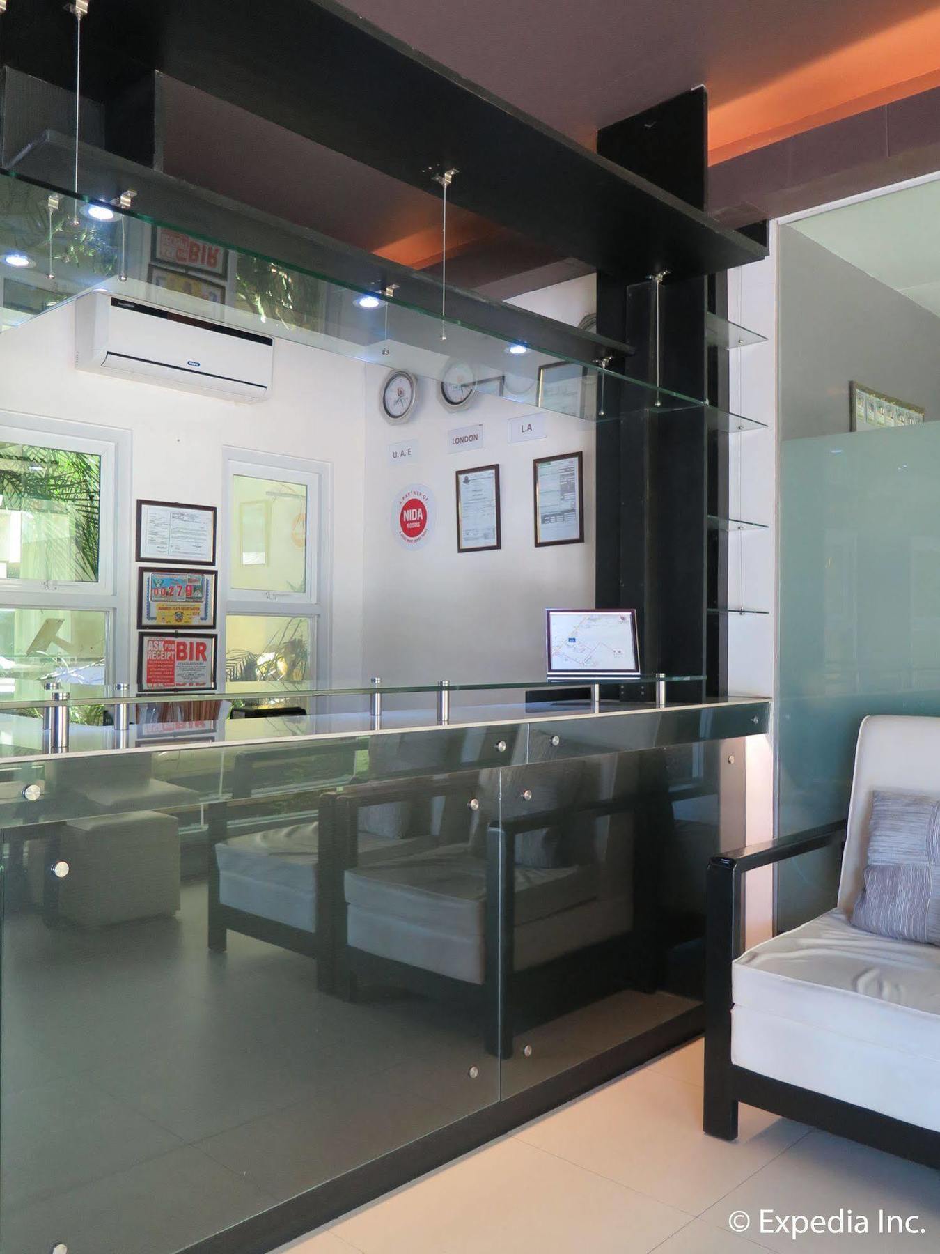 The Lucky 9 Budget Hotel Tagum Exterior foto