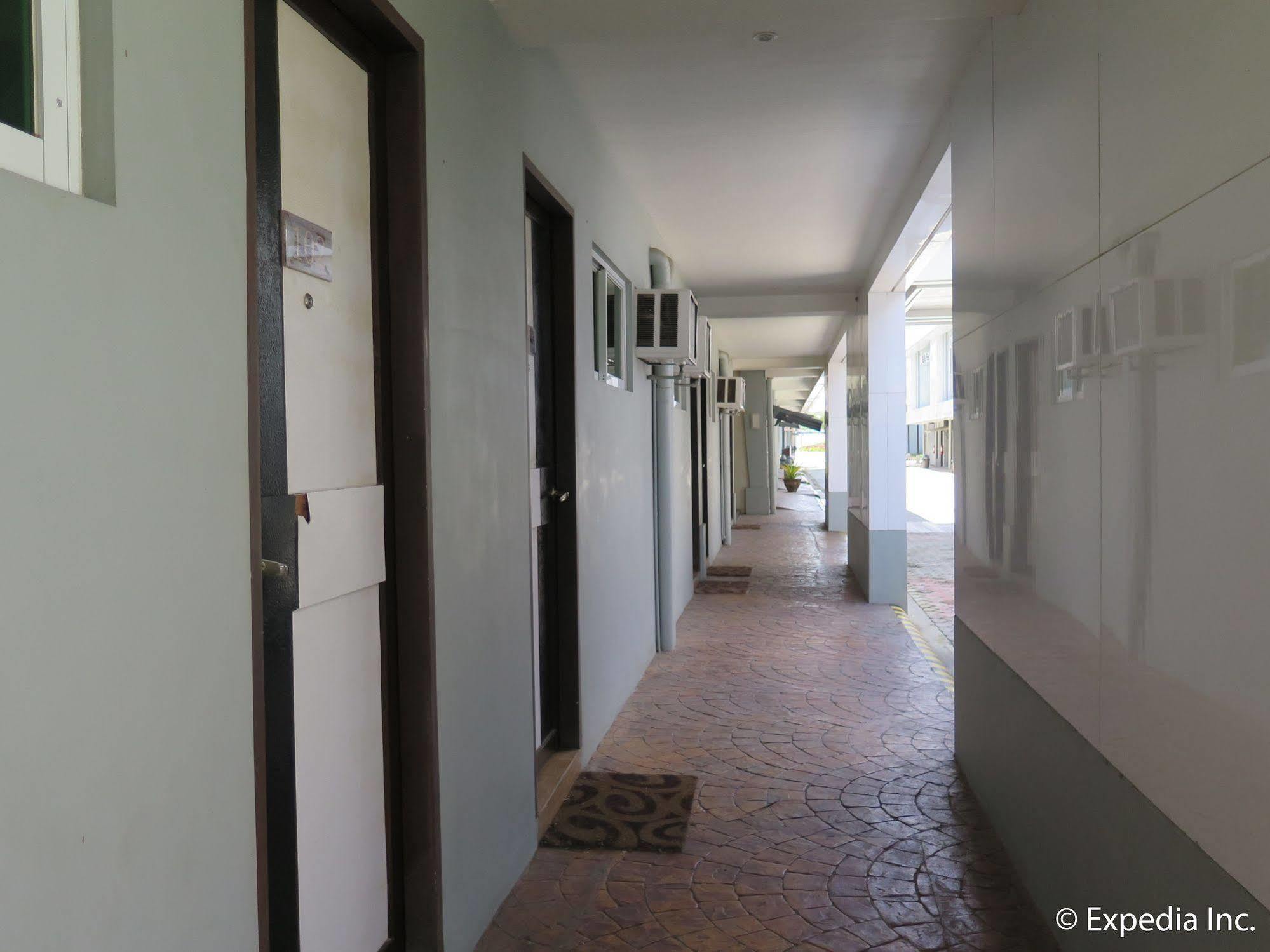 The Lucky 9 Budget Hotel Tagum Exterior foto